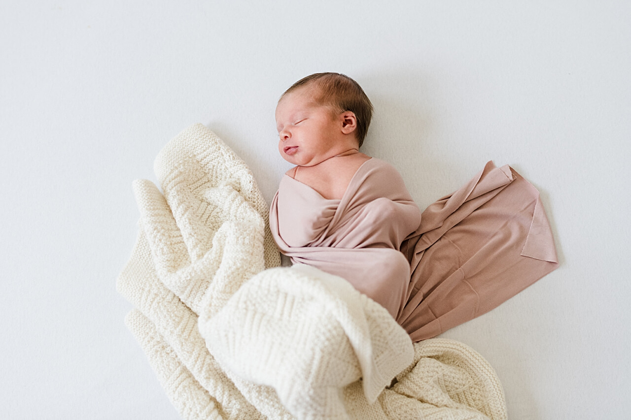 Rebecca Conte Fotografie: Newbornshooting bei Euch zuhause 16